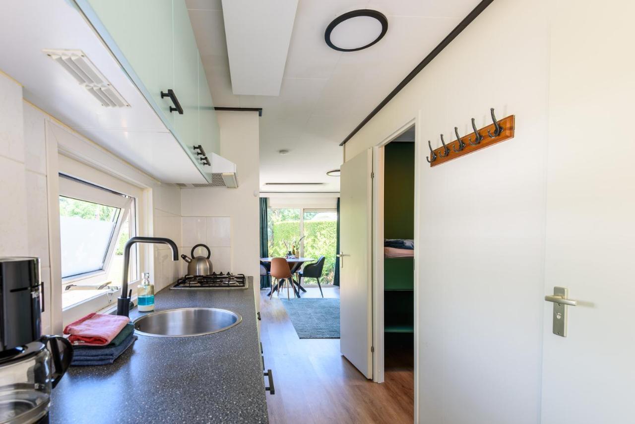 Gezellig Chalet Aan De Veluwse Bosrand Putten Exteriör bild